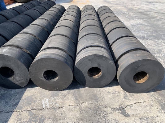 200 mm - 450 mm Fenders dla ciężkich łodzi holowniczych
