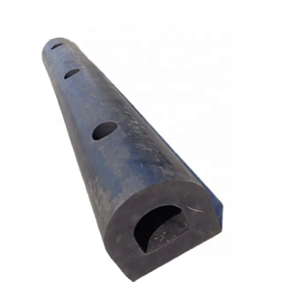 Solid Black D-shaped Rubber Fenders Doskonała odporność na warunki pogodowe Standardowy pakiet przez Rubber Fender