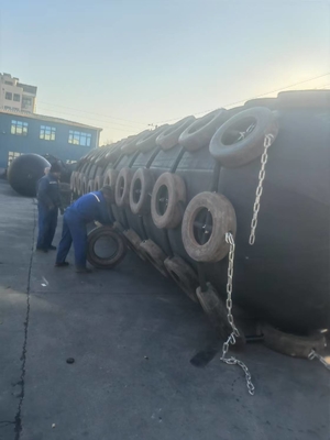 2 lata gwarancji Yokohama Marine Fender z początkowym ciśnieniem 50kPa