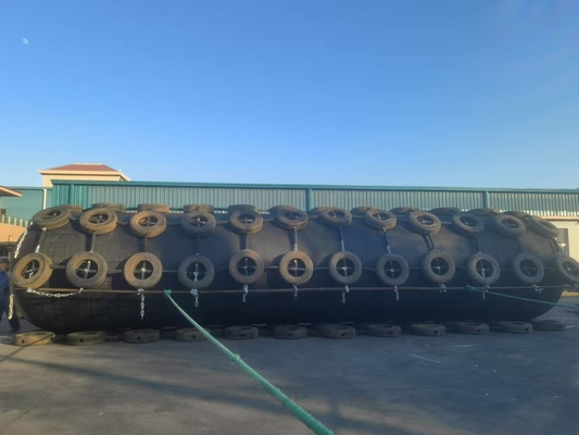 2 lata gwarancji Yokohama Marine Fender z początkowym ciśnieniem 50kPa