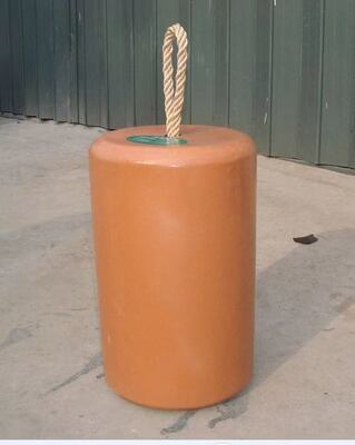 Ochraniacz morski z pianki poliuretanowej PU, charakteryzujący się doskonałą elastycznością i odpornością na obciążenia środowiska morskiego