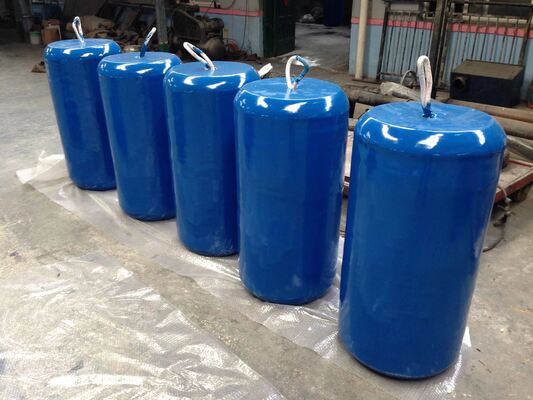 Ochraniacz morski z pianki poliuretanowej PU, charakteryzujący się doskonałą elastycznością i odpornością na obciążenia środowiska morskiego