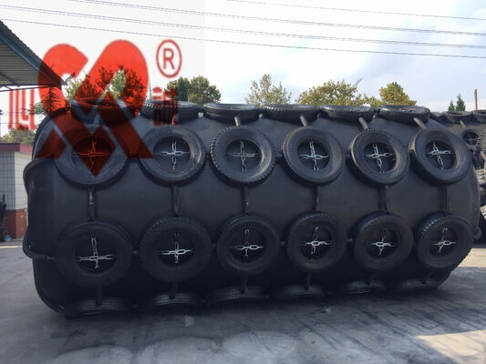 24 miesiące Okres Pianka wypełnione Fenders D3.0m X L5.0m Deflection 60 procent Trwałe Marine Dock Ochrona Rozwiązanie