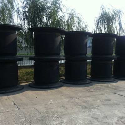 Wiarygodny 60-80 Shore A Cell Rubber Fender dla doków i statków Certyfikowany ISO