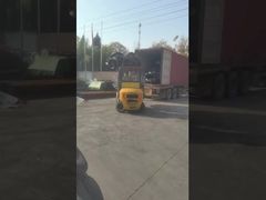 Błotnik typu Yokohama załadowany do kontenera